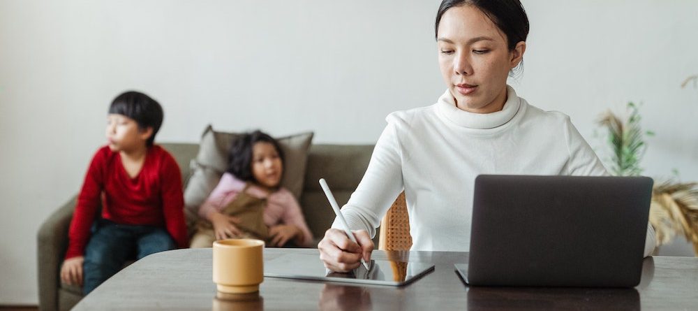 Does a Parent’s Availability Impact Child Custody?